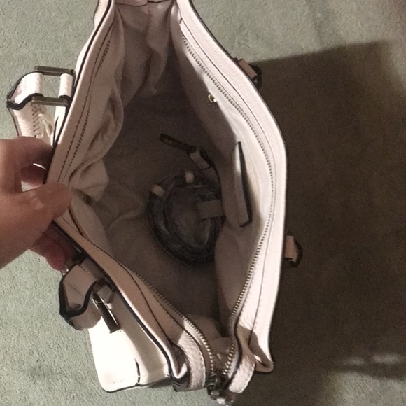 G.H. Bass & Co. Pocketbook NWT - Picture 3 of 5